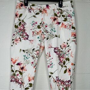 St. John's Bay Womens White Floral Stretch Cotton Capri Pants 14